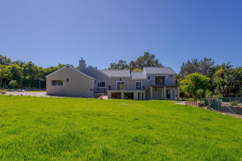 To Let 5 Bedroom Property for Rent in Constantia Western Cape